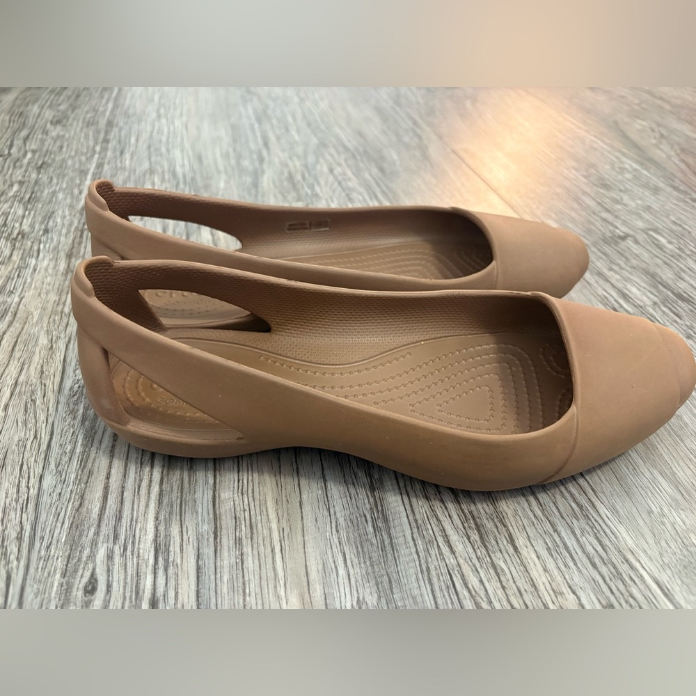 CROCS Nude Sienna Flats Size 7